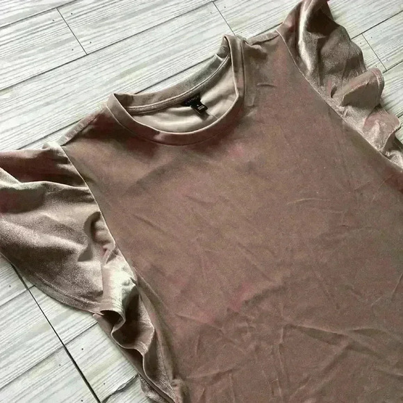 NWT Ann Taylor flutter sleeve crew neck pullover velvet top - Picture 6 of 9